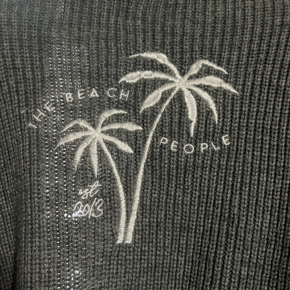 Gray sweater - Picture 2 of 2
